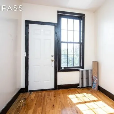 Image 6 - 98 Stanhope Street, New York, NY 11221, USA - House for rent