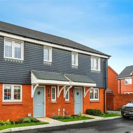 Buy this 3 bed duplex on unnamed road in Tewkesbury, GL3 1GR