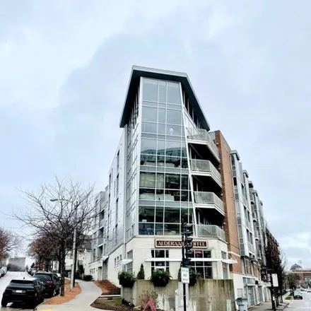 Image 2 - The Flatiron, 1541 North Jefferson Street, Milwaukee, WI 53202, USA - Condo for sale