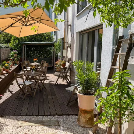 Rent this 3 bed townhouse on Waldemarstraße 9c in 10179 Berlin, Germany