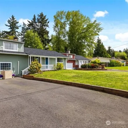 Image 2 - 7647 East F Street, Tacoma, WA 98404, USA - House for sale