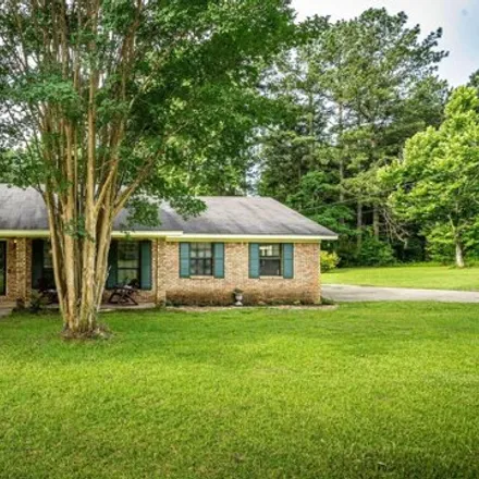 Buy this 3 bed house on 17 Katherine Cir in Hattiesburg, Mississippi