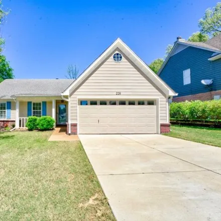 Buy this 3 bed house on 298 Cross Point Drive in Collierville, TN 38017