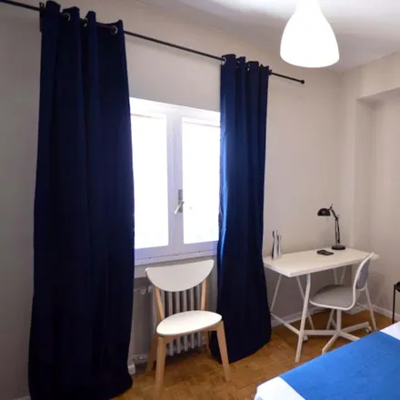 Rent this 1 bed room on Madrid in Calle de Mauricio Legendre, 4