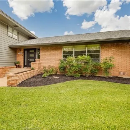 Buy this 4 bed house on 1209 Winding Road in College Station, TX 77840