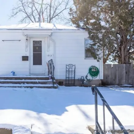 Image 1 - 1949 East 17th Street, Cheyenne, WY 82001, USA - House for sale