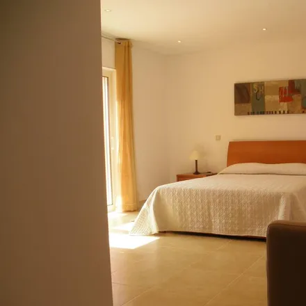 Rent this 3 bed house on Via do Infante in 8100-314 Loulé, Portugal