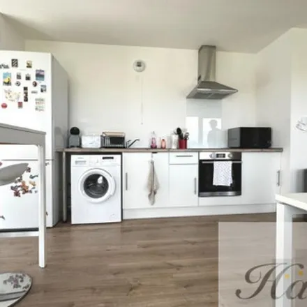 Rent this 3 bed apartment on 59 Rue Lucien Fournier in 80000 Amiens, France