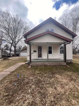 Buy this 4 bed house on 325 Wisconsin Street in Waupaca, WI 54981