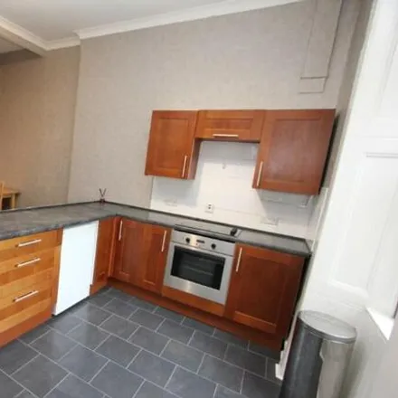 Image 7 - 16 Clarkston Road, New Cathcart, Glasgow, G44 4EH, United Kingdom - Room for rent