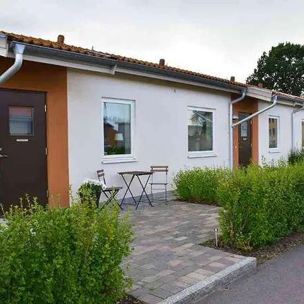 Rent this 3 bed apartment on Utsädesgatan 70 in 583 32 Linköping, Sweden