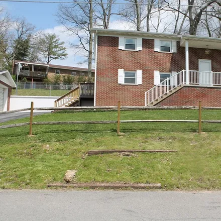Image 4 - 810 New River Drive, Sprague, Beckley, WV 25801, USA - House for sale
