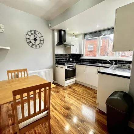 Image 5 - West Vallum, Newcastle upon Tyne, NE15 7TN, United Kingdom - Duplex for rent