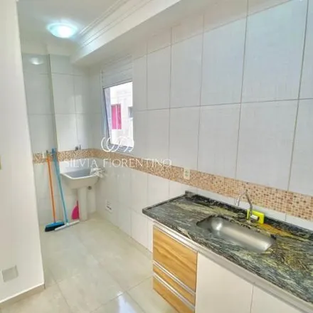 Buy this 2 bed apartment on Rua Professora Emília Moura Mendes da Silva in Água Quente, Taubaté - SP