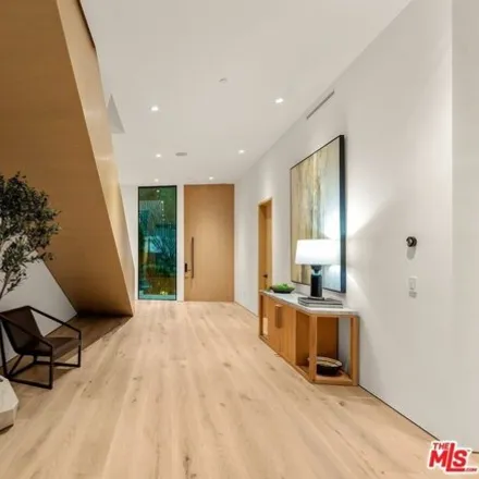 Image 3 - 1498 Roscomare Road, Los Angeles, CA 90077, USA - House for sale