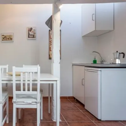 Image 8 - Carrera de San Francisco, 15, 28005 Madrid, Spain - Apartment for rent