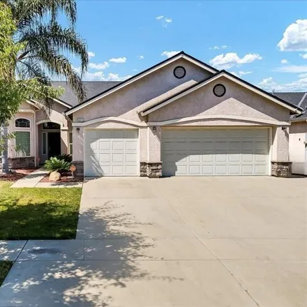 Buy this 4 bed house on 2294 Kaiser Creek Avenue in Tulare, CA 93274