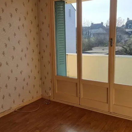 Rent this 2 bed apartment on Place de l'Église in 70000 Vesoul, France