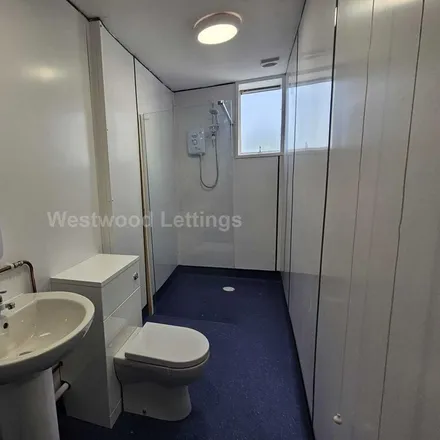 Image 3 - Ephraim Street, Hanley, ST1 3SH, United Kingdom - Room for rent