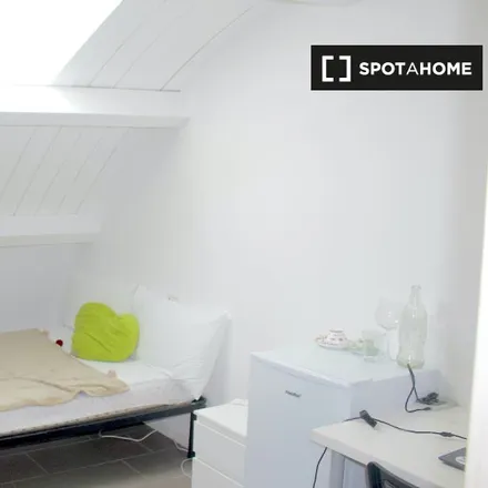 Rent this 4 bed room on Why Bibbi cafè in Via del Fontanile di Carcaricola, 9