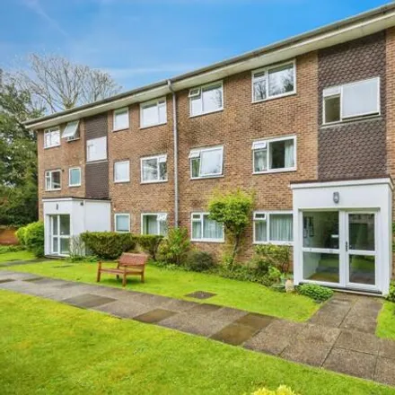 Buy this 2 bed apartment on Guildown Road in Guildford, GU2 4ET