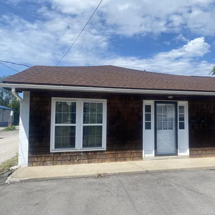 Buy this 4 bed house on 179 South Poplar Street in Cynthiana, KY 41031