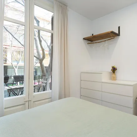 Image 2 - Carrer de Còrsega, 39, 08001 Barcelona, Spain - Apartment for rent