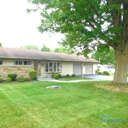 Buy this 3 bed house on 206 Beall Dr in Bloomdale, Ohio