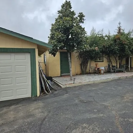 Image 6 - 584 East 13th Street, Beaumont, CA 92223, USA - House for sale