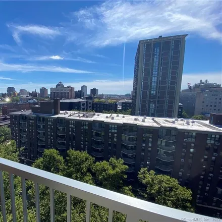 Image 3 - University Towers, 100 York Street, New Haven, CT 06511, USA - House for sale