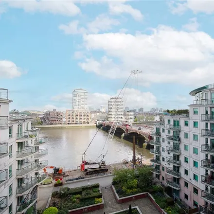Rent this 1 bed apartment on Fountain House in 16 A202, London