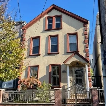 Image 1 - 25-27 21st Street, New York, NY 11102, USA - Townhouse for sale