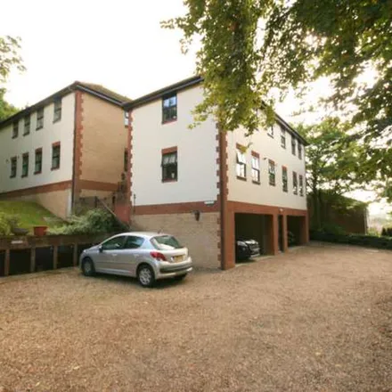 Rent this 2 bed apartment on Beechfield Road in Hemel Hempstead, HP1 1PW