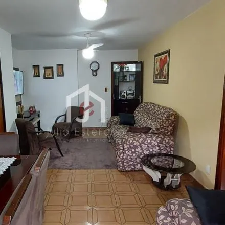 Buy this 3 bed apartment on Rua Félix Samahá in Tabaú, Pindamonhangaba - SP