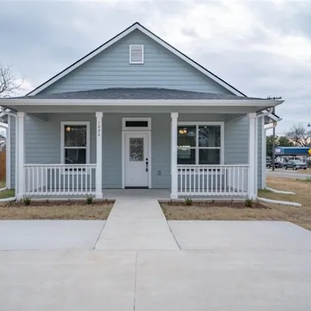 Rent this 3 bed house on 276 North Tone Avenue in Denison, TX 75020