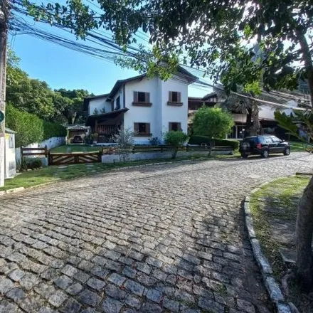 Buy this 4 bed house on Rua Hamilton Picanço in Badu, Niterói - RJ