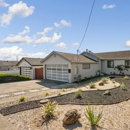 Buy this 6 bed house on 339 Arroyo Drive in Baden, South San Francisco