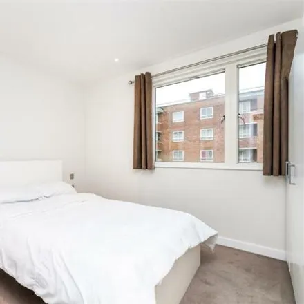 Image 3 - Neville Court, 6-26 Abbey Road, London, NW8 9DD, United Kingdom - Room for rent