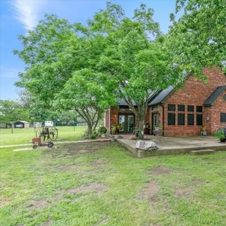 Image 4 - Oak Lane Drive, Burleson, TX 76058, USA - House for sale