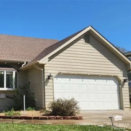 Buy this 4 bed house on 2274 Grandview Drive in Wamego, KS 66547