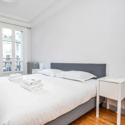 Image 9 - 15 Rue Pétrarque, 75116 Paris, France - Apartment for rent