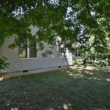 Image 4 - 116 South 3rd Street, Stilwell, OK 74960, USA - House for sale