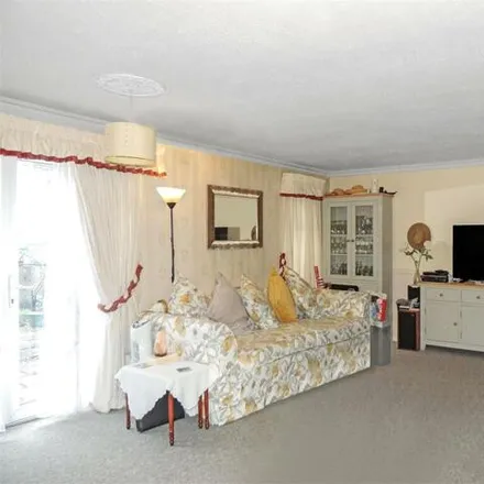 Image 2 - 4 Hemmings Parade, Bristol, BS5 0DP, United Kingdom - Townhouse for sale