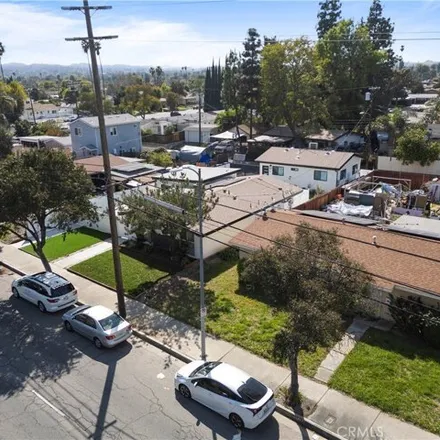 Image 3 - Alley ‎89170, Los Angeles, CA 91335, USA - House for sale