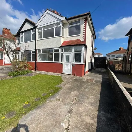 Rent this 3 bed house on North Drive in Blackpool, FY5 3BW