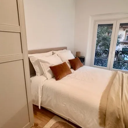 Rent this 7 bed room on Calle de Jorge Juan in 73, 28009 Madrid