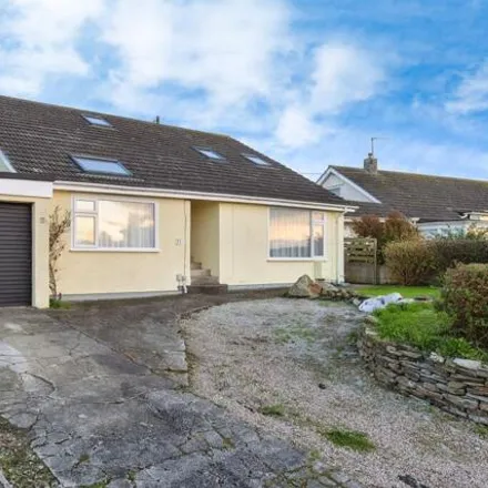 Buy this 4 bed house on Lewarne Road in Porth, TR7 3JU