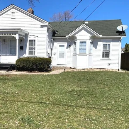 Image 1 - Church of the Nazarene, 7th Street, Peru, IL 61354, USA - House for sale