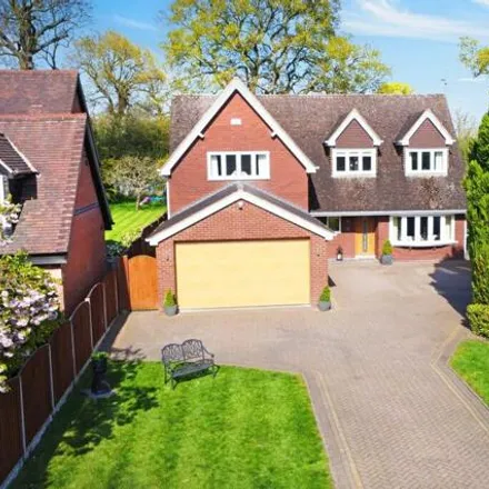 Buy this 4 bed house on Meeting House Lane in Balsall Common, CV7 7GE