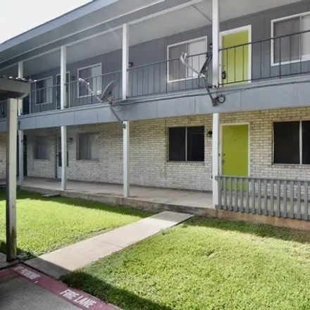 Rent this 1 bed apartment on 363 East San Antonio Avenue in Boerne, TX 78006